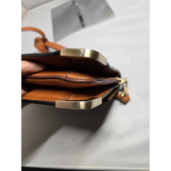 Vintage Tan Leather Crossbody Bag With Gold Accents & Turn-Lock Closure - Picture 11 of 12